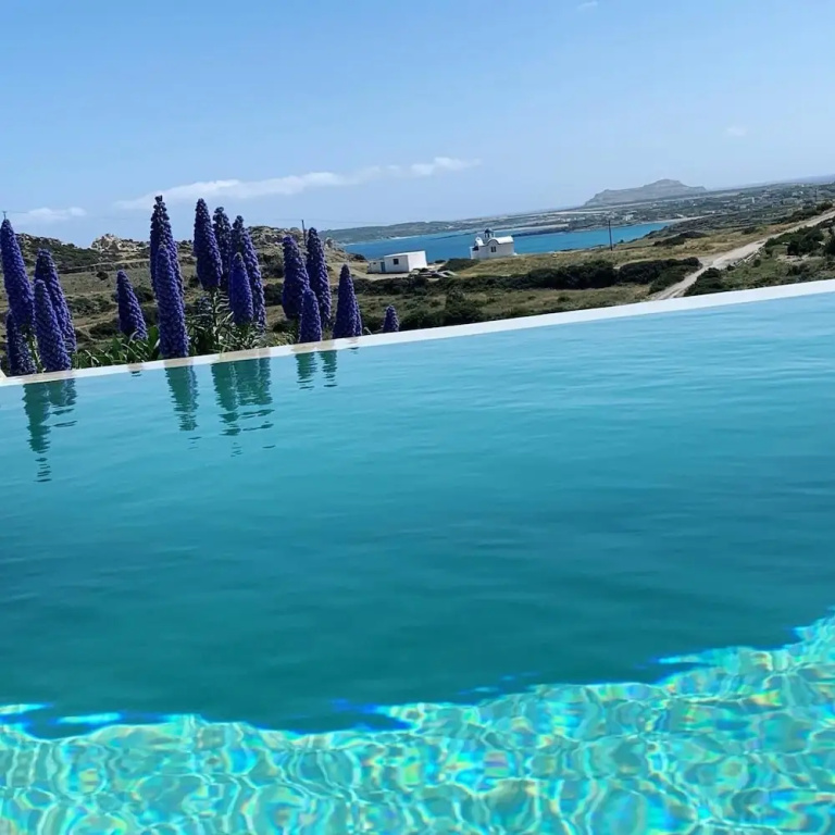 Theros Luxury Villas