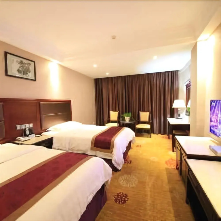 Golden Harbor Hotel