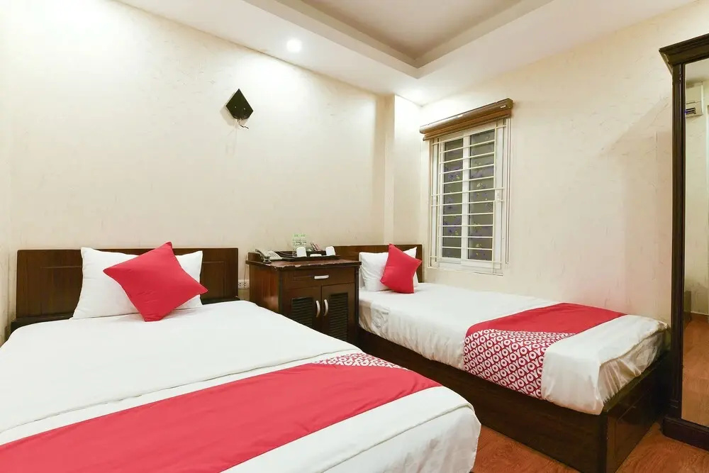 OYO 208 Arowana Hotel