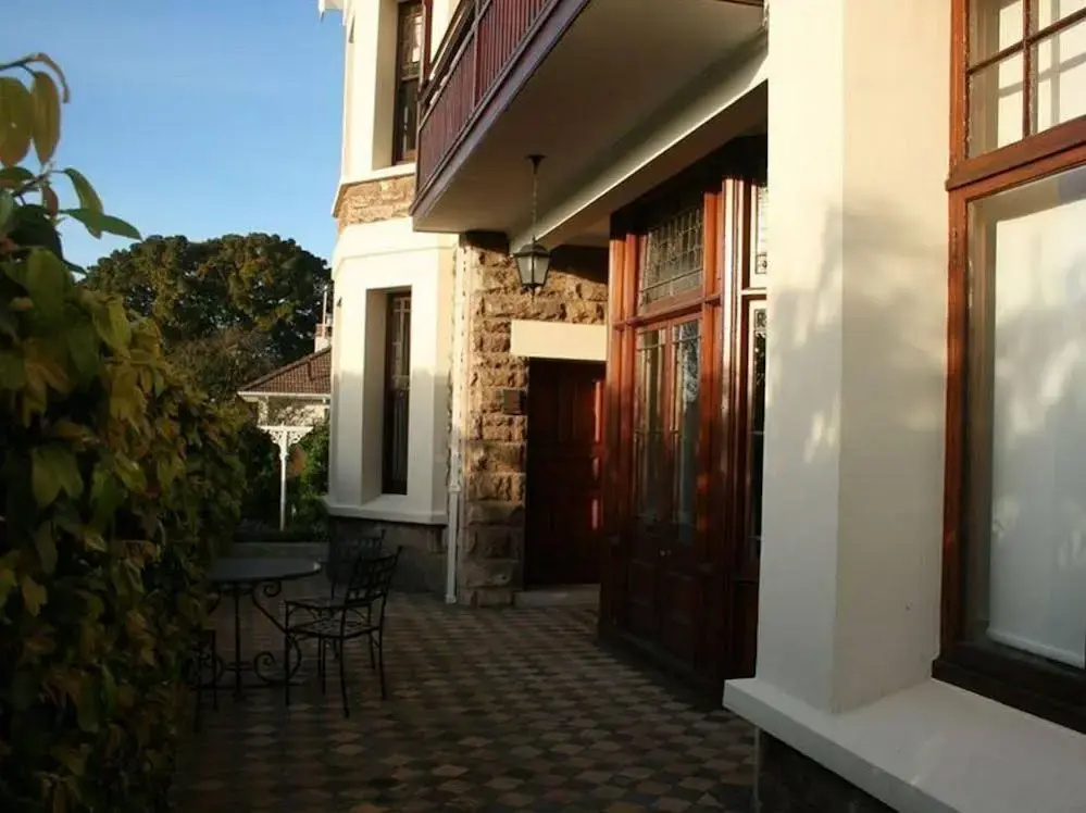 Reading House