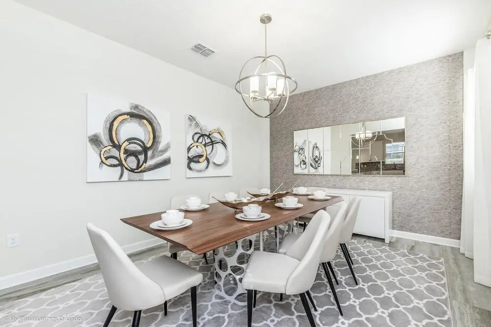 6 Bdrm 5 BA Vacation Home
