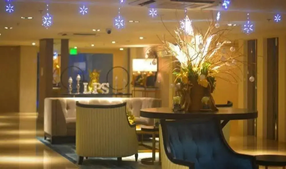 Cozy Iloilo City Condo With Shared Pool and Fitness Center