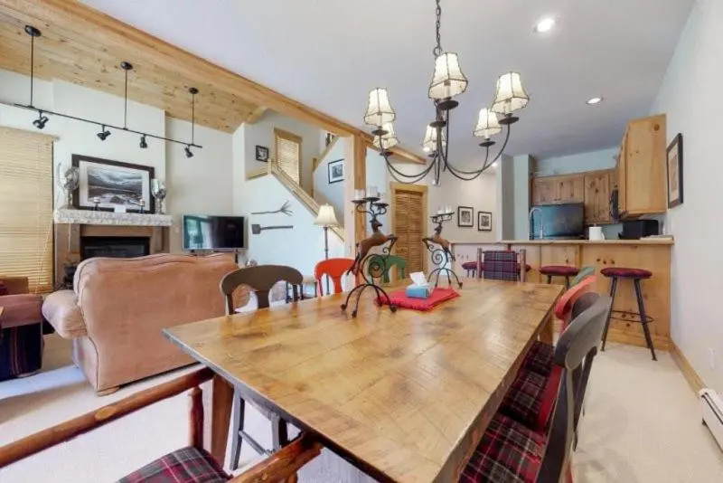 Keystone Ski Tip Town Homes 3 Bedroom Town House, Private Garage on Shuttle Route