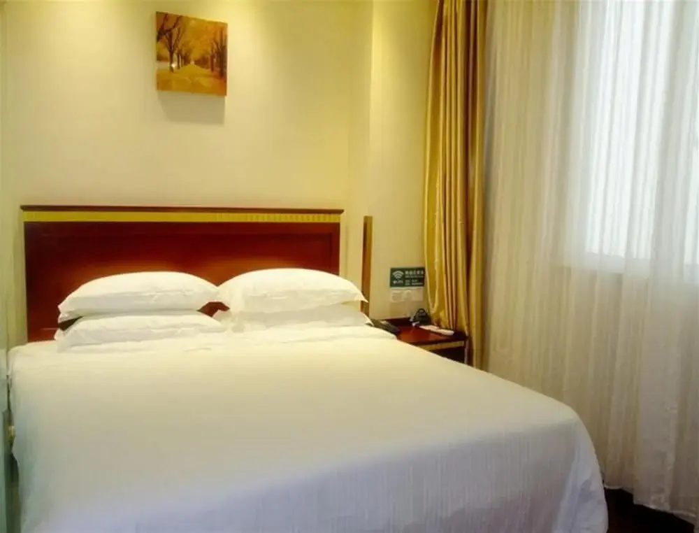 GreenTree Inn Guilin Lingui JinShan Square JinShui Road Express Hotel