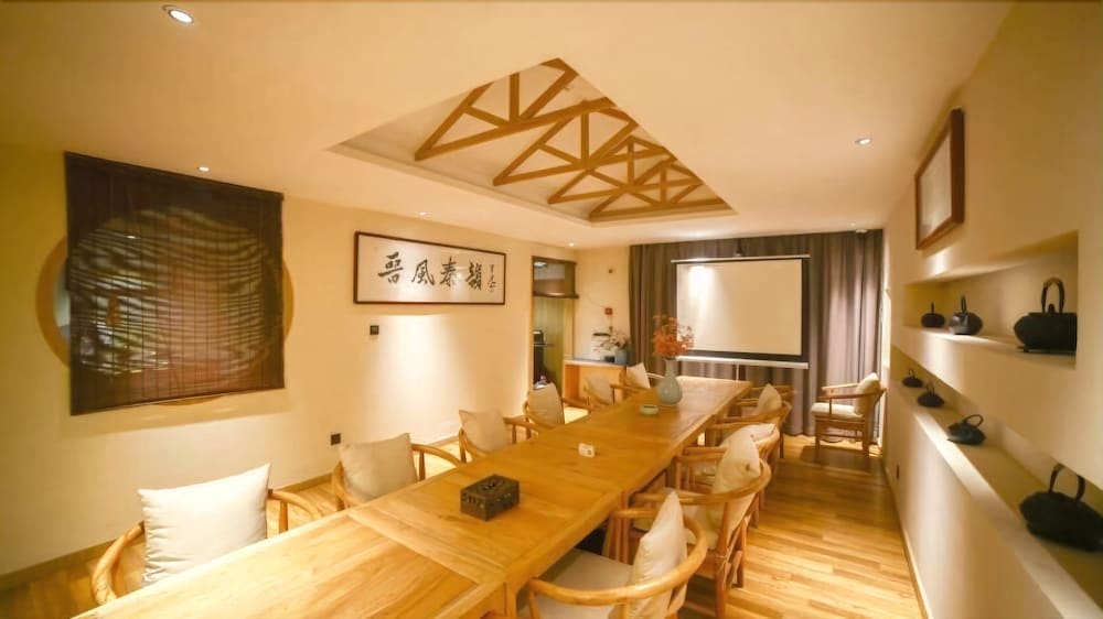 Qianna Chengji Hotel