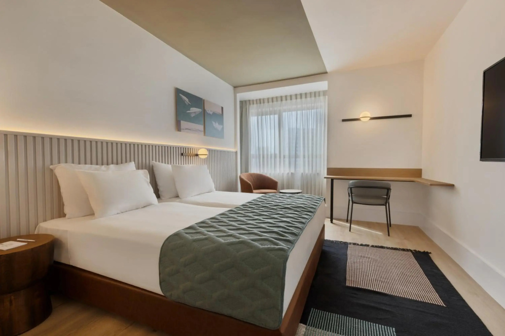 Метрополитен / Metropolitan Hotel