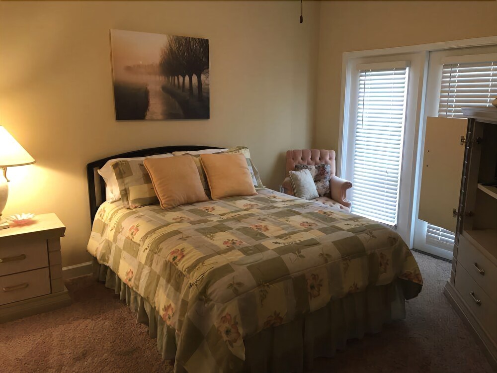 235 13 Woodlands Way 3 Bedrooms 2 Bathrooms Condo