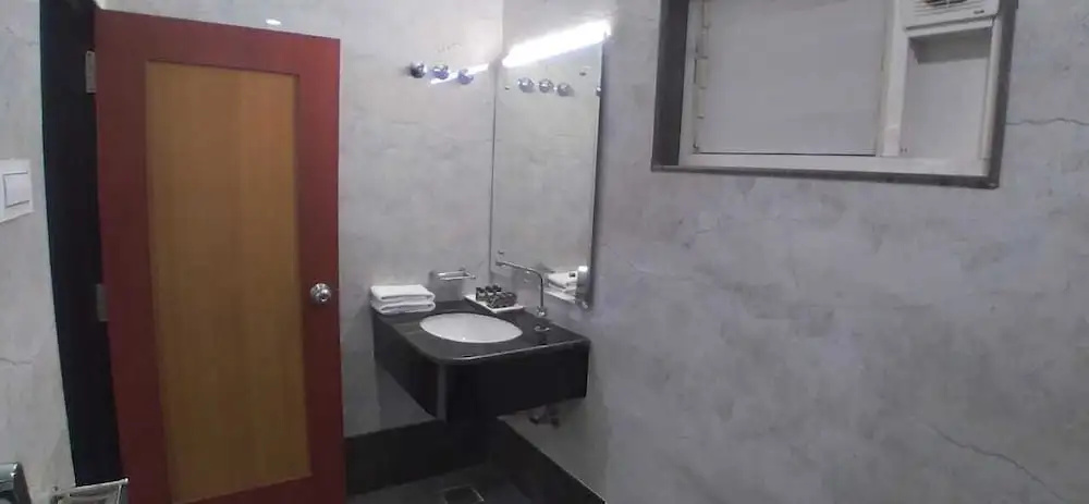Hotel Bidar Gateway