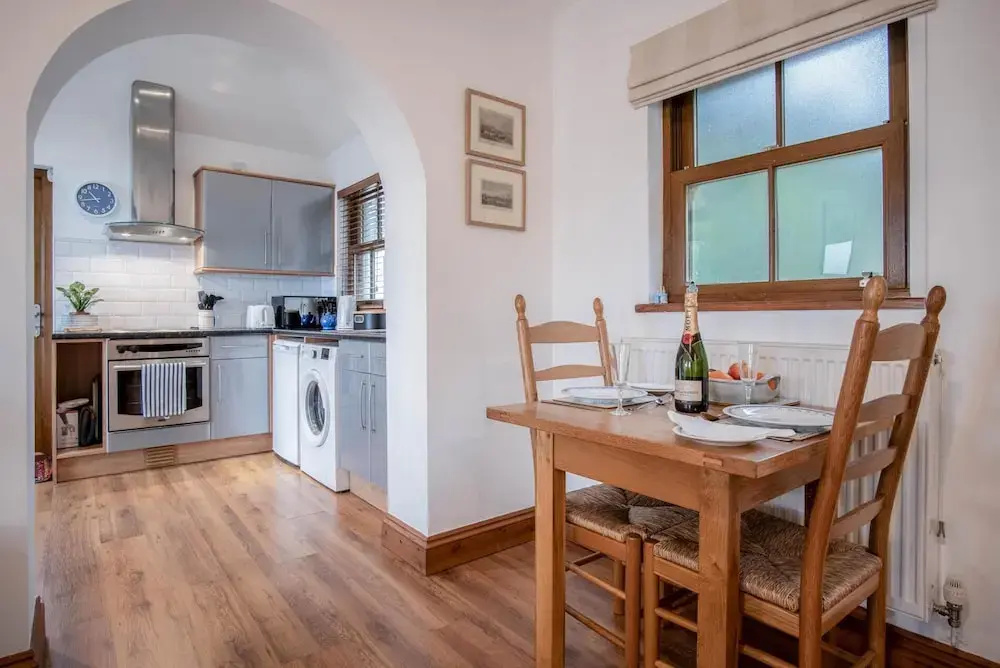 Marina House Annex - 1 Bedroom - Neyland