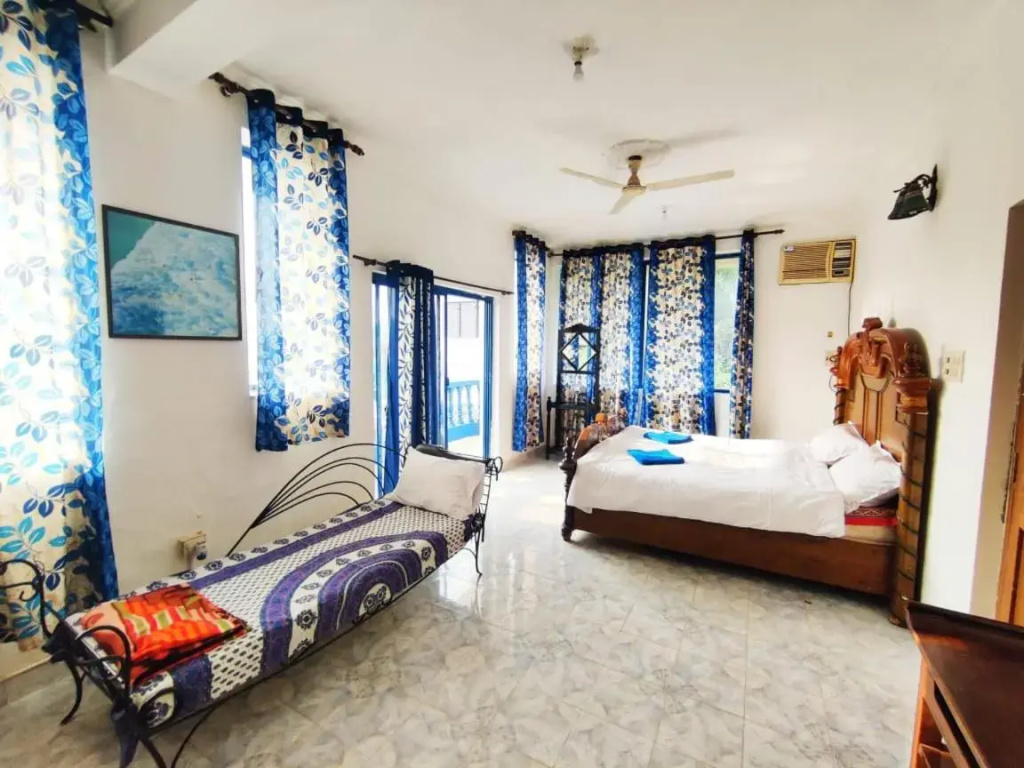 Amazing Hilltop 4 BHK Villa with Private Pool near Candolim