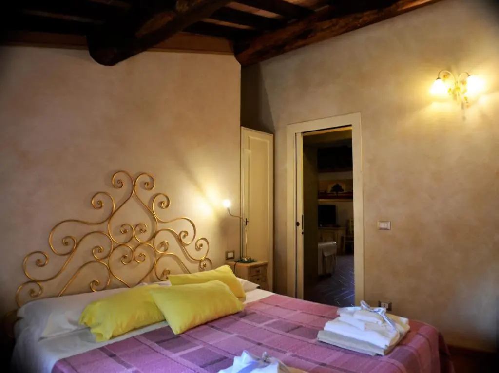 Villa Le Polle di Meletro - Apartments