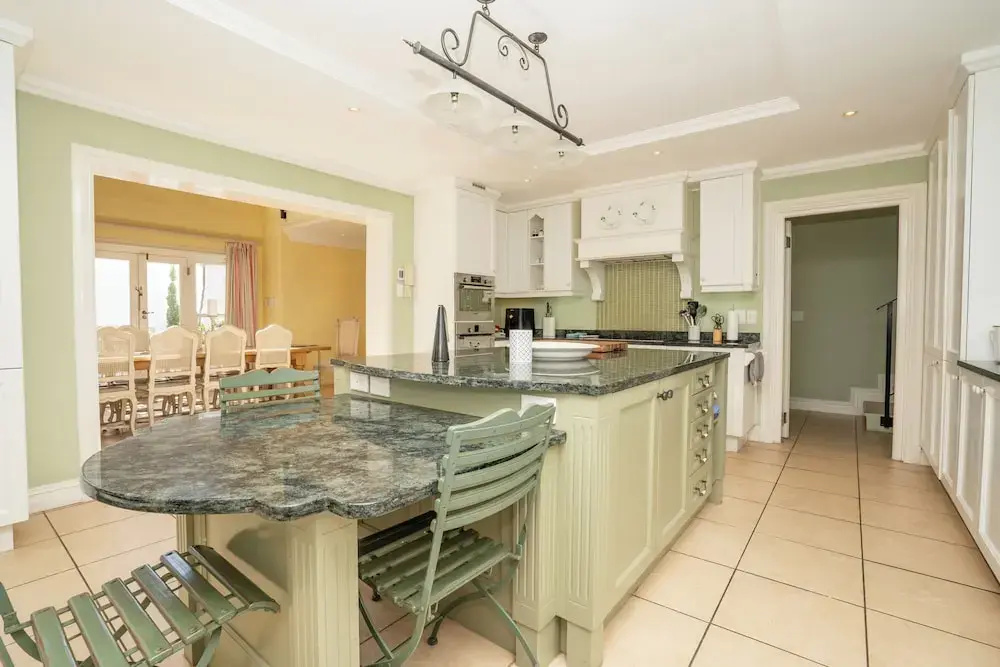 Charming Langebaan Holiday Home With Panoramic Views