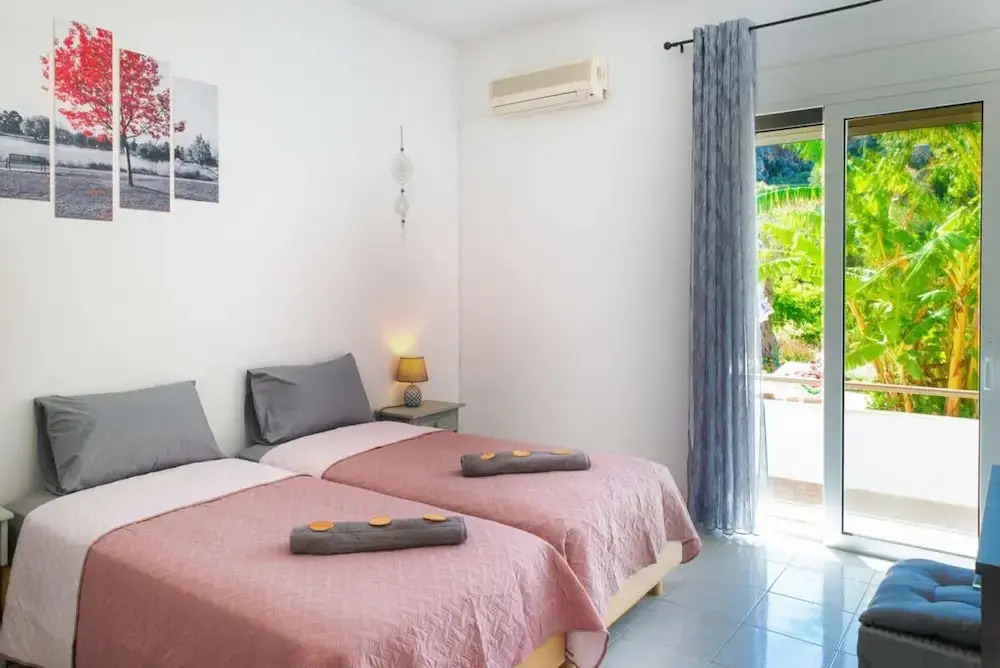 Atlantic Cave Haven-seaside Fully Equipped