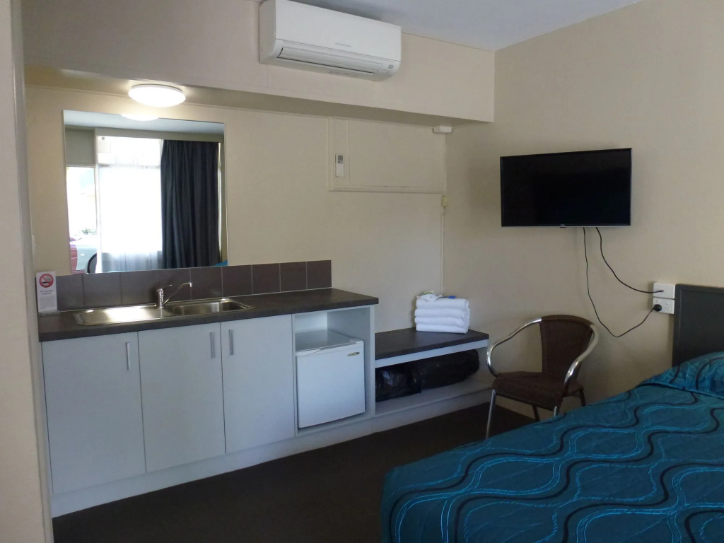 Astor Hotel Motel