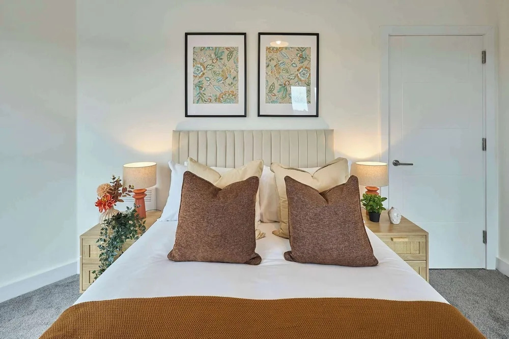 Host Stay 18 Queens Court