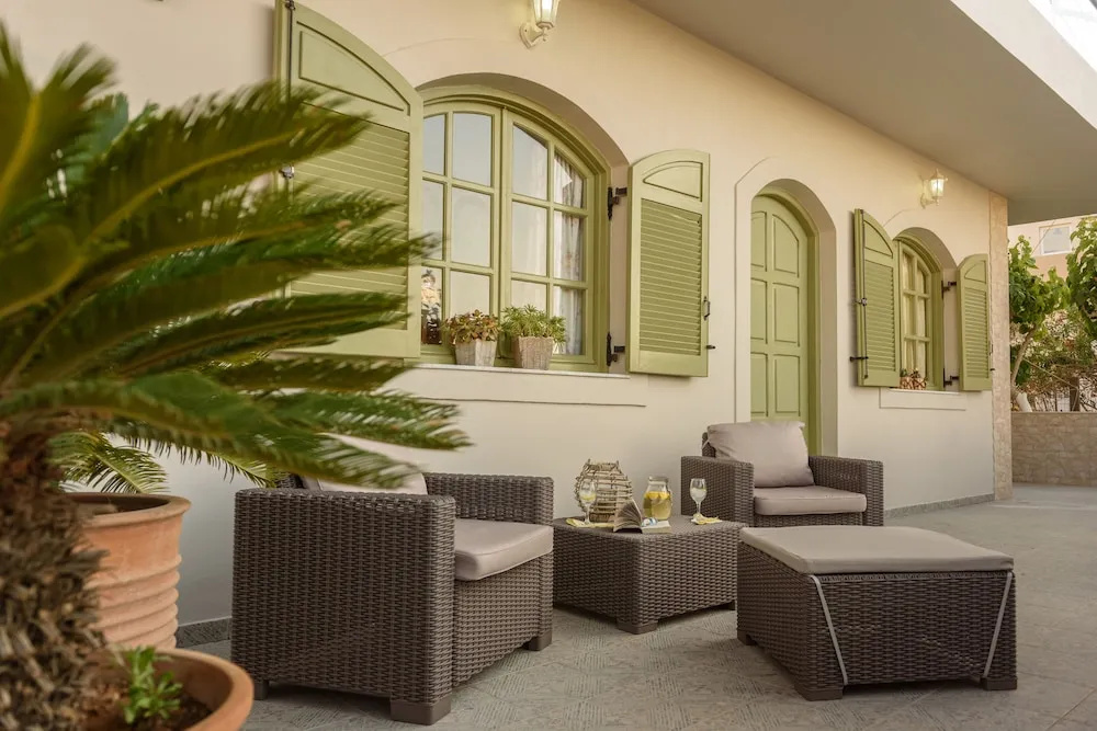 Tarsia Homes & Suites