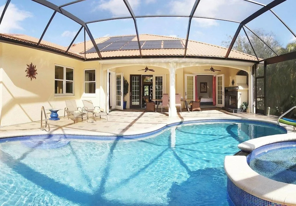 Country Club Residence Villa