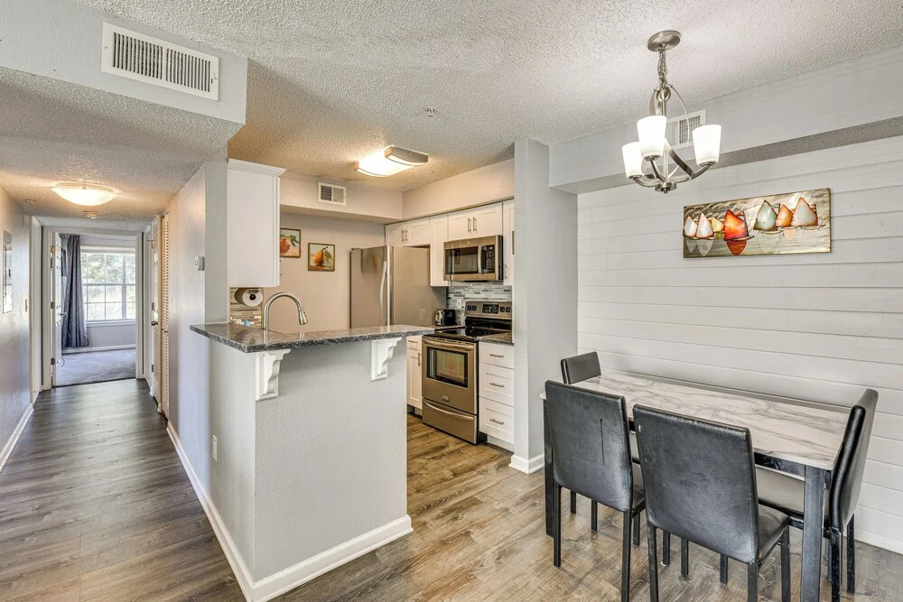 Explore Boardwalk Thrills! Central Destin Condo
