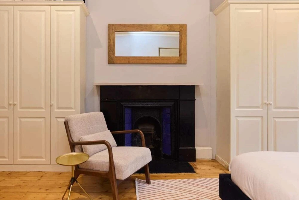 The West Kensington Hideout - Cozy 2bdr Flat With Garden