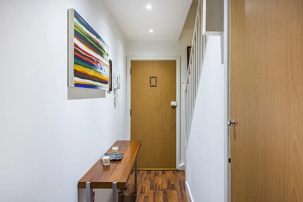2 Bed Apartment Near Bow Road Station