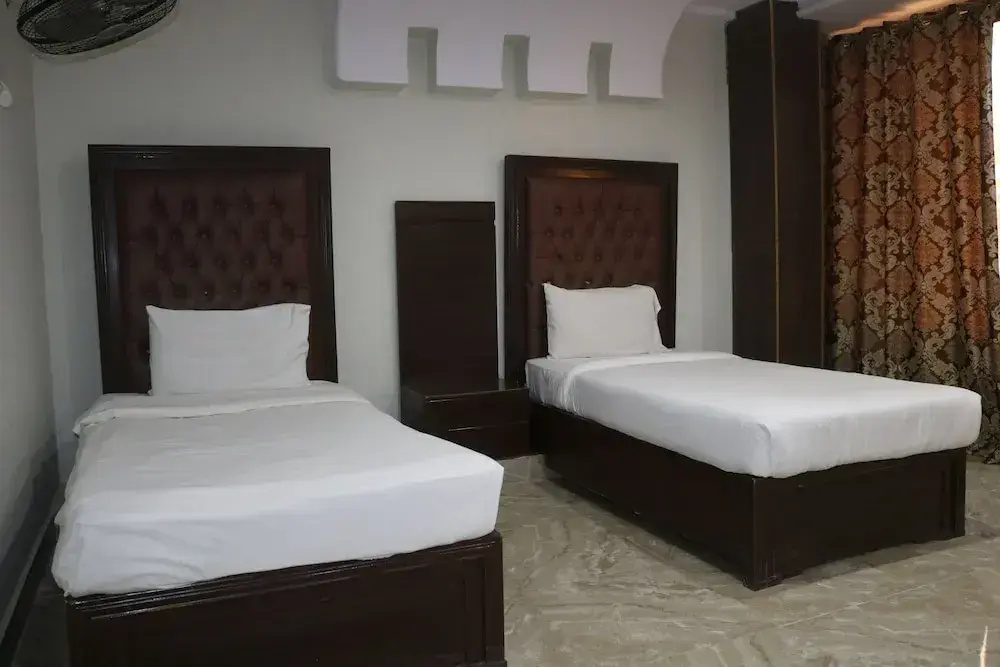 Royal Blue Hotel
