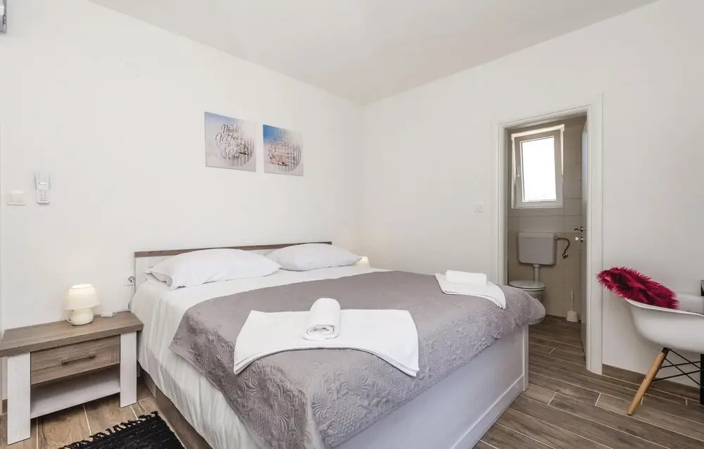 Pet Friendly Home In Supertarska Draga