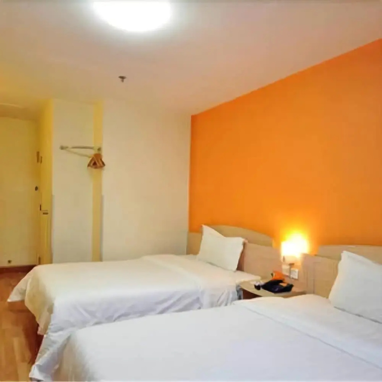 7 Days Inn