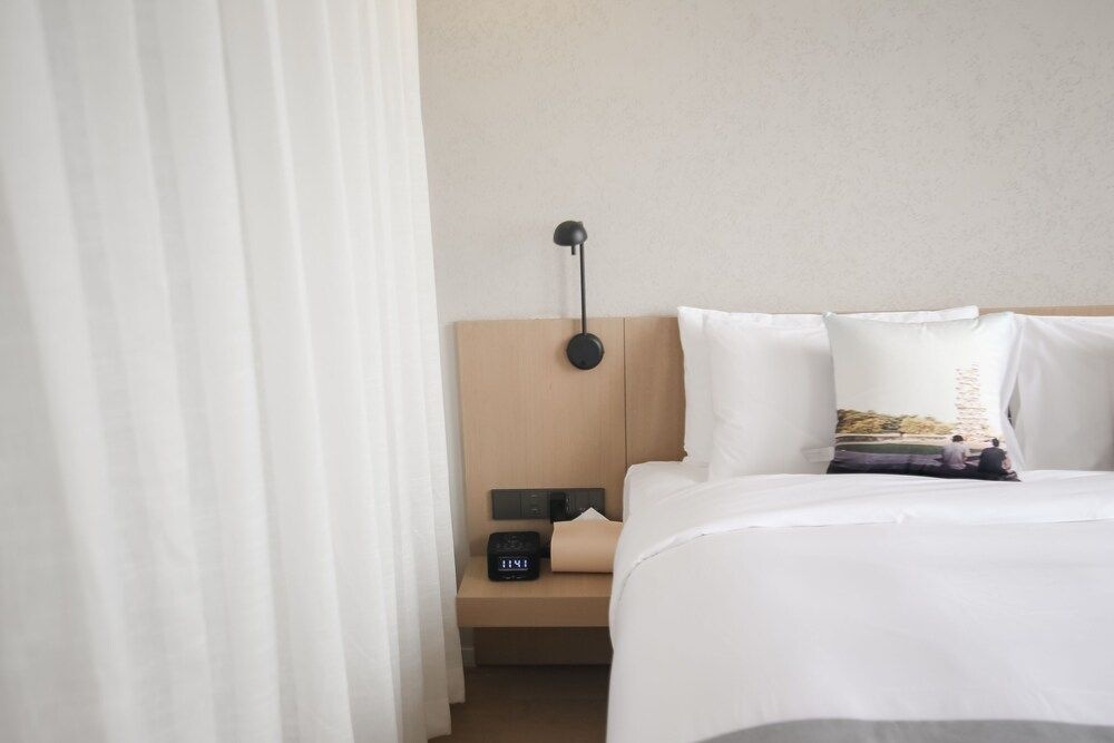 Read and Rest Hotel