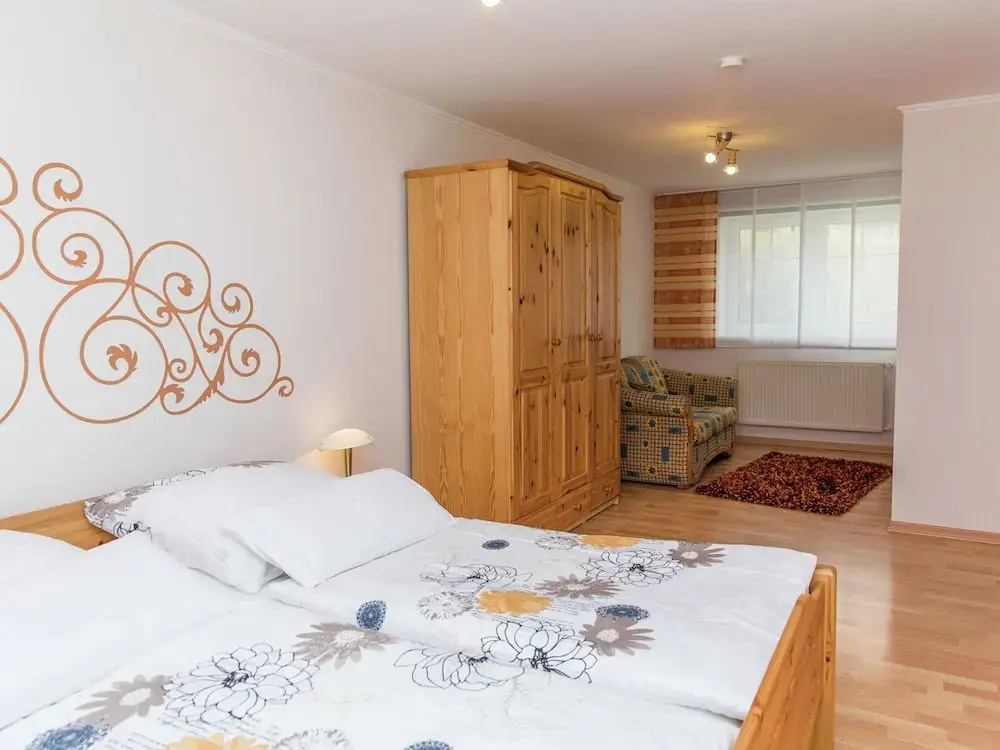 Beautiful property (65 m) with terrace and a small garden.