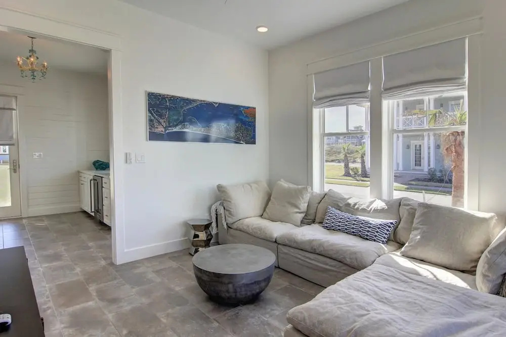 Cinnamon Shore- Sea Biscuit 279 HI