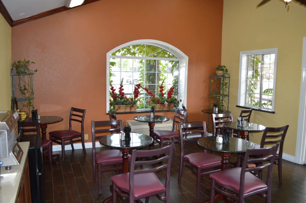 Dynasty Suites Redlands