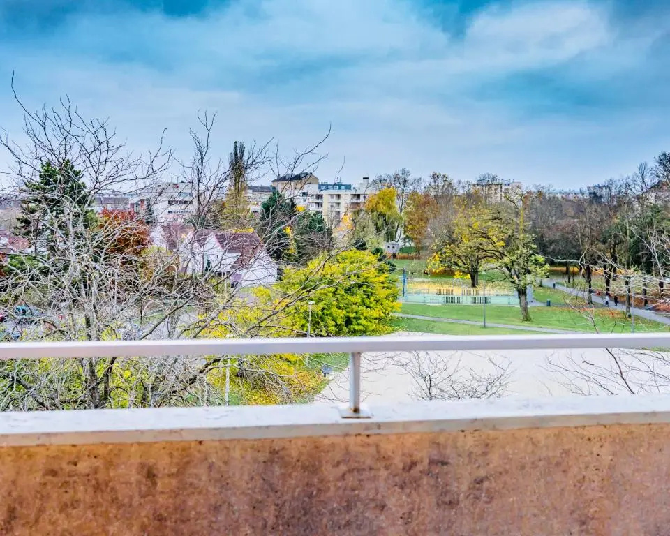 Bella Luna III - Elégant appartement centre ville - Parking gratuit - Wifi ultra rapide-Appareil Massage-Netflix-Jeu société