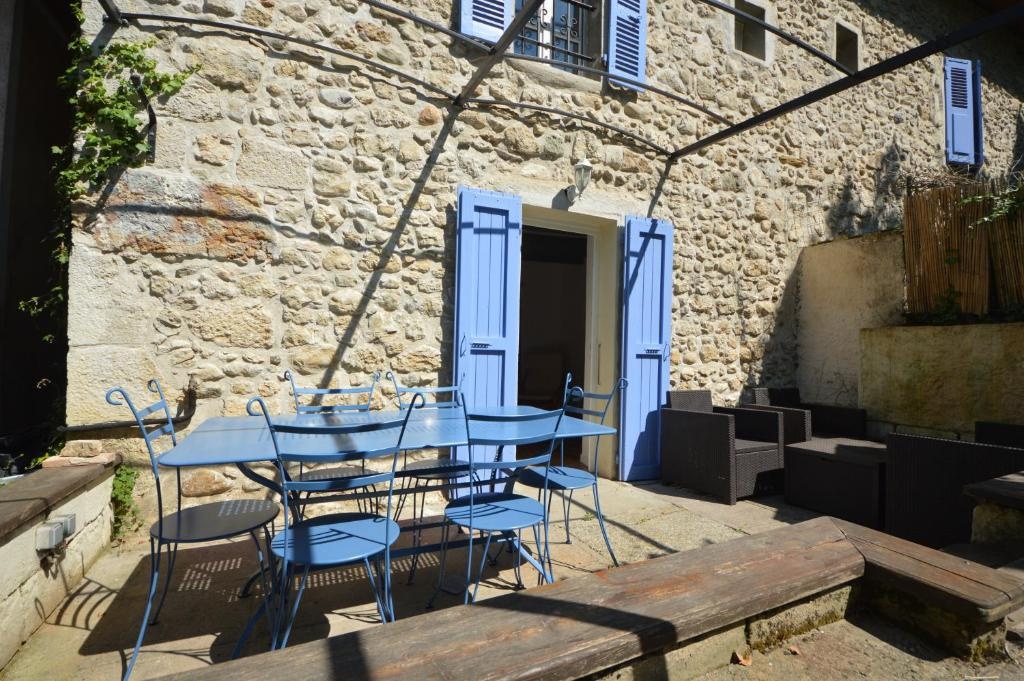 Maison Maliga J&G House
