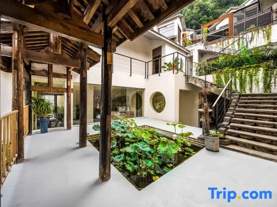 Shanjian Dieyuan B&B (Chongqing Nanshan Yihuali Night View Park Branch)
