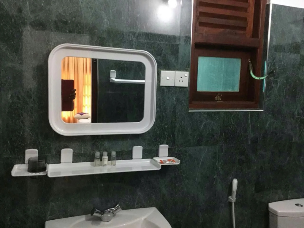 Hotel Freedom Palace
