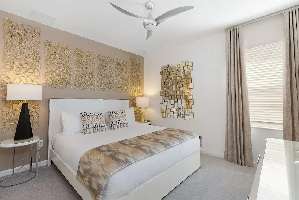 Solterra Resort - Luxury 10 Bedroom Homes