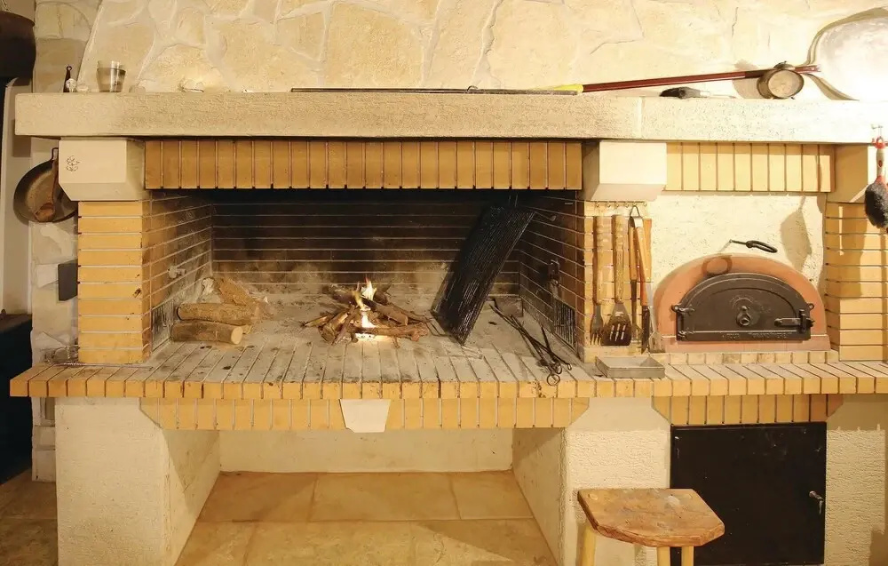 Awesome Home in Premuda With 4 Bedrooms, Outdoor Swimming Pool and Wifi