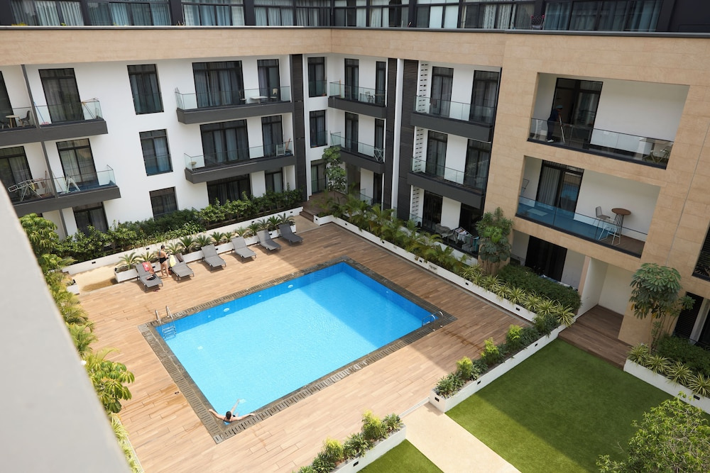 Gem of Embassy Gardens