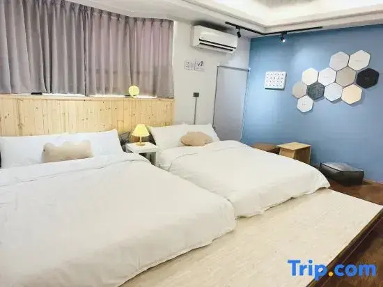 Xujia - Yonghua Near Tainan City Government/Anping/Haian Road/River Plaza/Room for 4