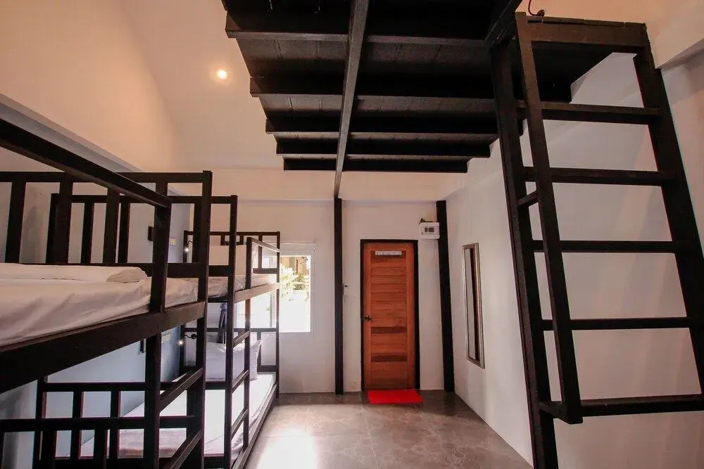 Bandon Beach Bar & Hostel - Adults Only