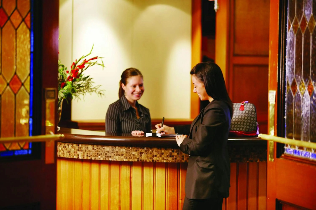 Hotel Bruce County
