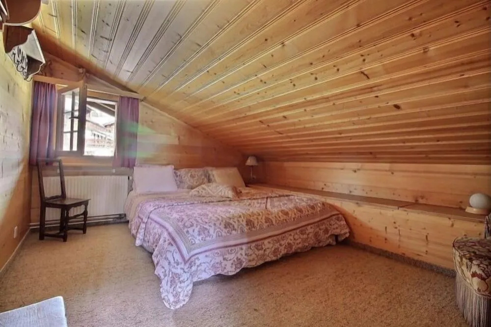 Chalet Soldanella 10 guests Gstaad