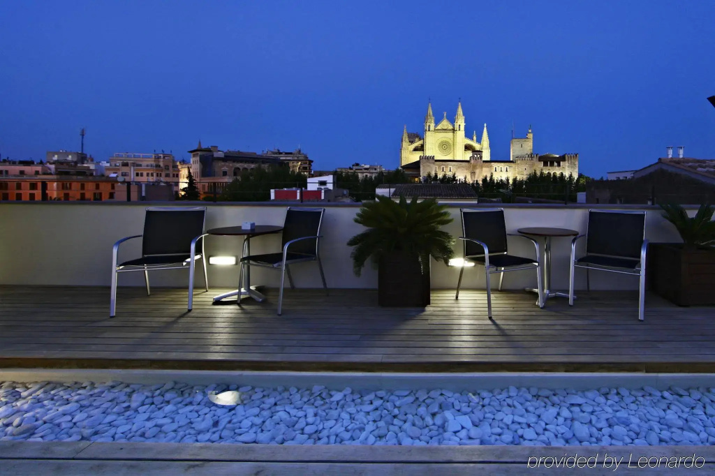 Petit Palace Hotel Tres