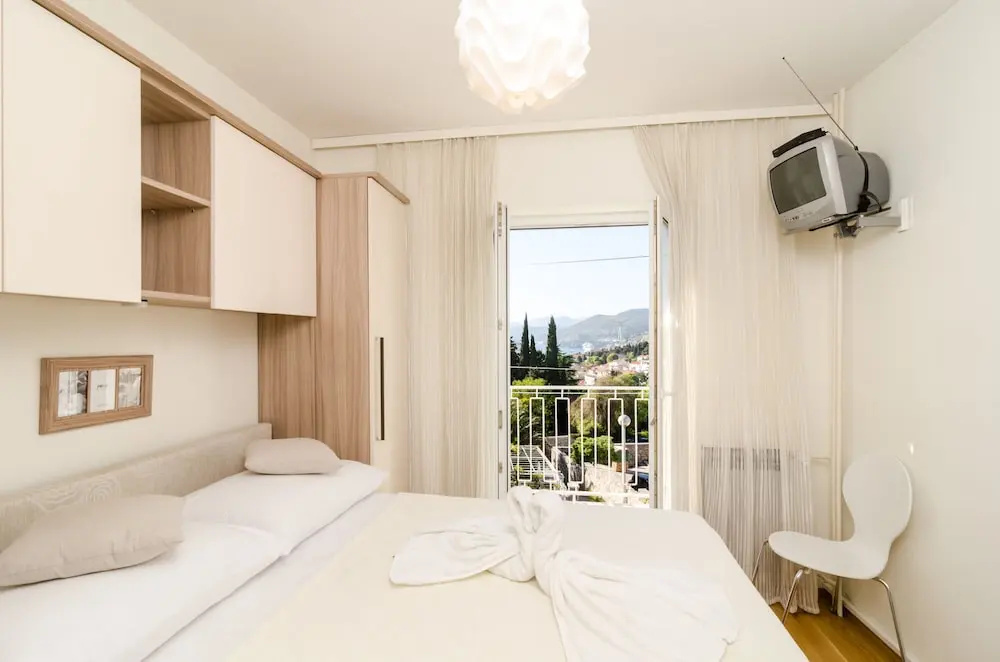 Apartment 4U