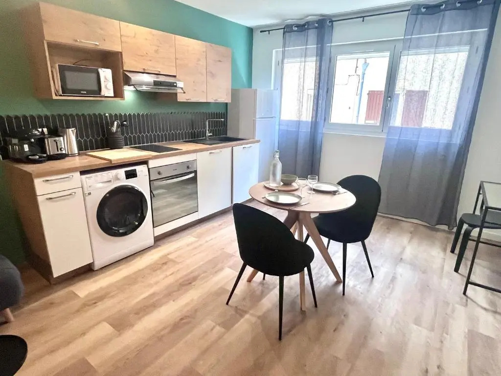 LE QUAI 1 - Spacieux Studio NEUF CALME - CLIM - WiFi - Gare à 200m