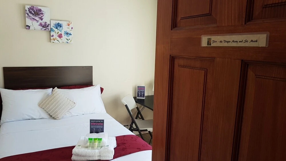 Crestview Guest House