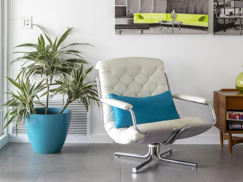 Jet Set Modern