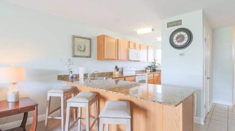 Oak Shores 58