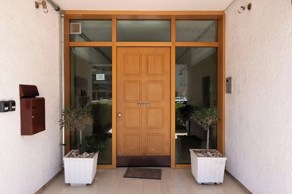 Stylish Apartment in Glyfada with Outdoor Patio