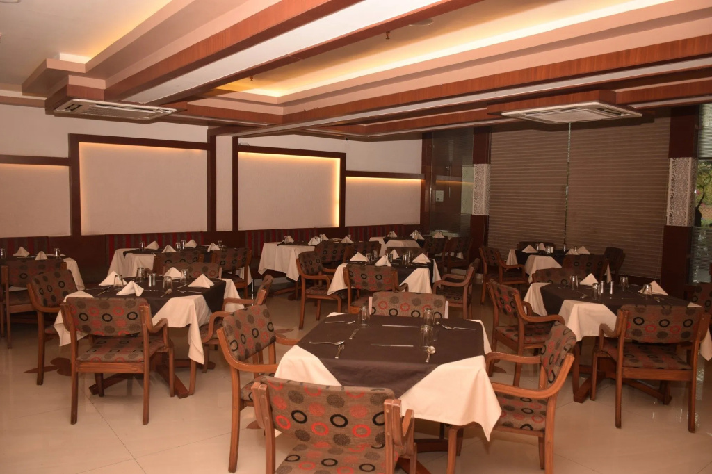 FabHotel Amrit Residency
